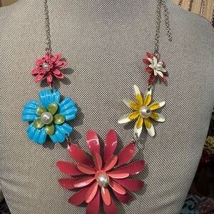 Source Unknown Multicolor Floral Necklace